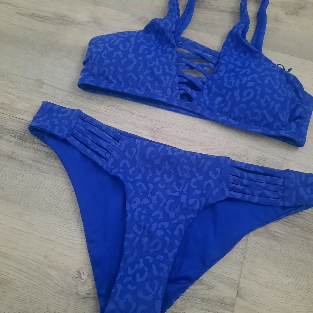 Blue Animal Print Bikini - Picture 2 of 9